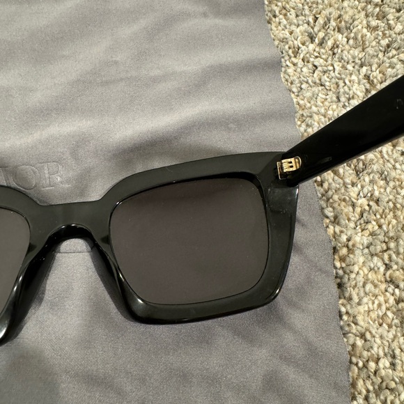 Chanel ch5509 square sunglasses with case - Picture 12 of 15